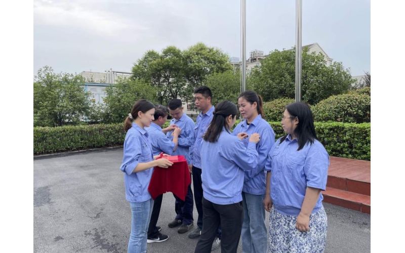 ？？？？？厝慰埂扒炱咭弧敝魈饣疃